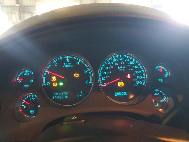 Photo 9 from auction – 2012 CHEVROLET SUBURBAN with VIN 1GNSKKE76CR307104