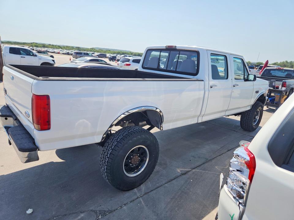 Photo 3 from auction – 1997 FORD F350 with VIN 1FTJW36F3VEC88283