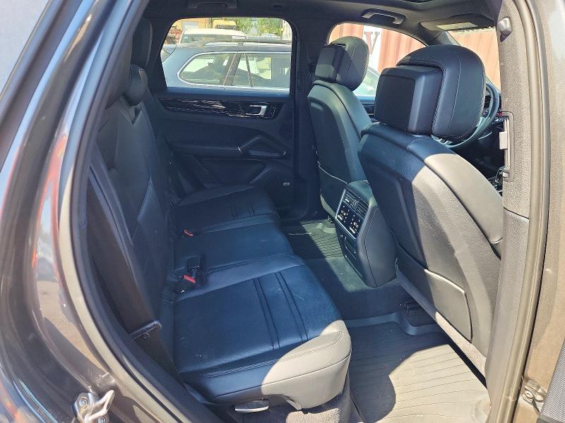 Фото 11 с аукциона – 2019 PORSCHE CAYENNE с VIN WP1AA2AY2KDA09505