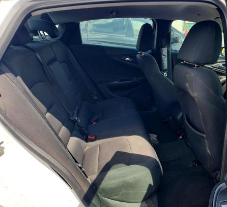 Photo 10 from auction – 2016 CHEVROLET MALIBU with VIN 1G1ZB5ST7GF221682