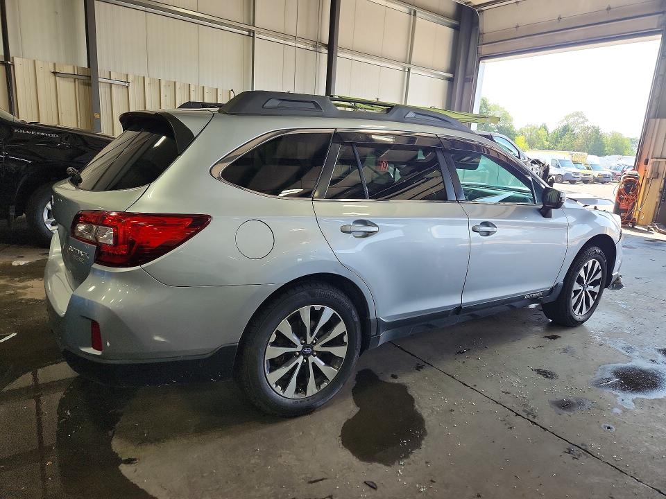 Photo 3 from auction – 2015 SUBARU OUTBACK with VIN 4S4BSAJC6F3279278
