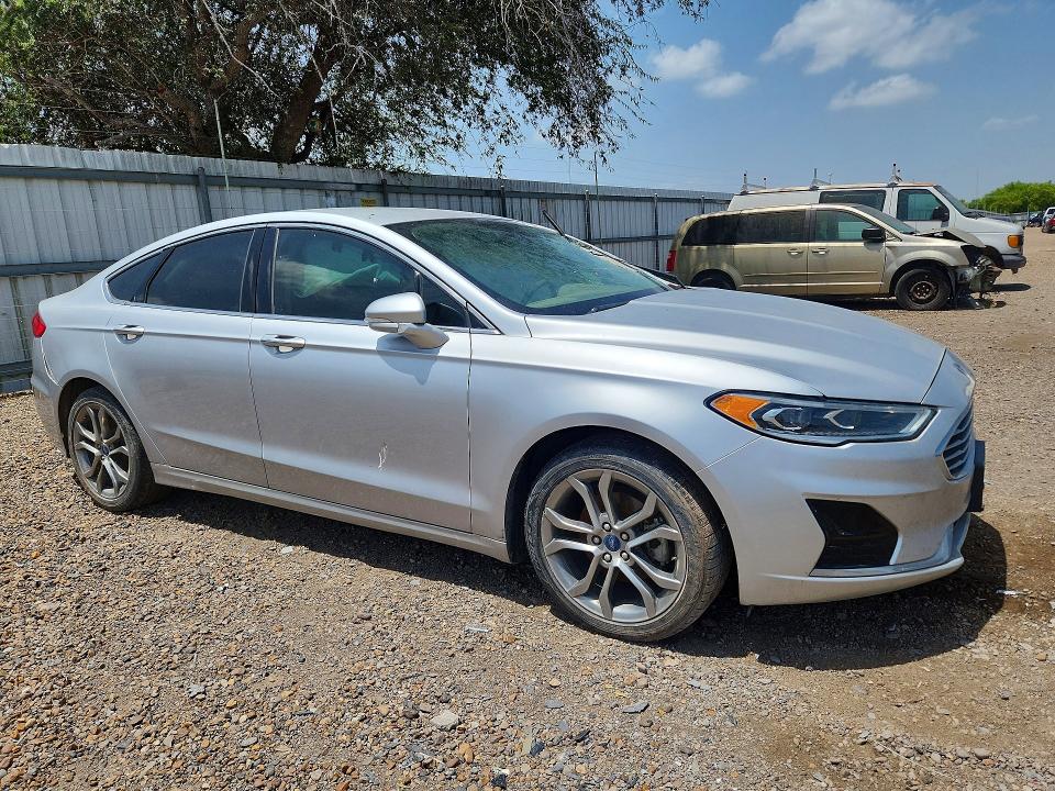 Photo 4 from auction – 2019 FORD FUSION with VIN 3FA6P0CD0KR170971