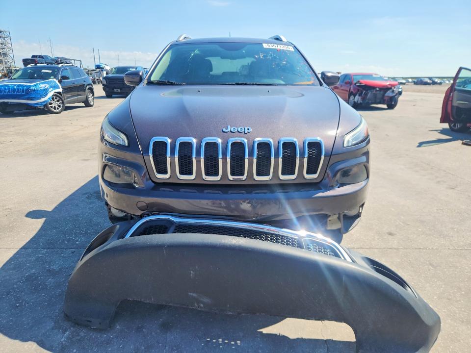 Photo 5 from auction – 2016 JEEP CHEROKEE with VIN 1C4PJLDB7GW200082