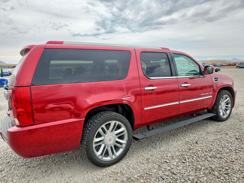 Photo 3 from auction – 2013 CADILLAC ESCALADE with VIN 1GYS4KEF4DR235549