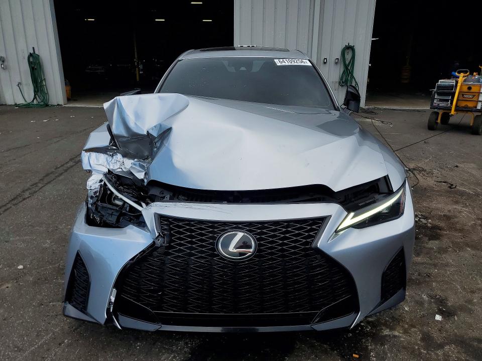 Снимка 5 от търг – 2023 LEXUS IS 350 с VIN JTHGZ1B25P5069089
