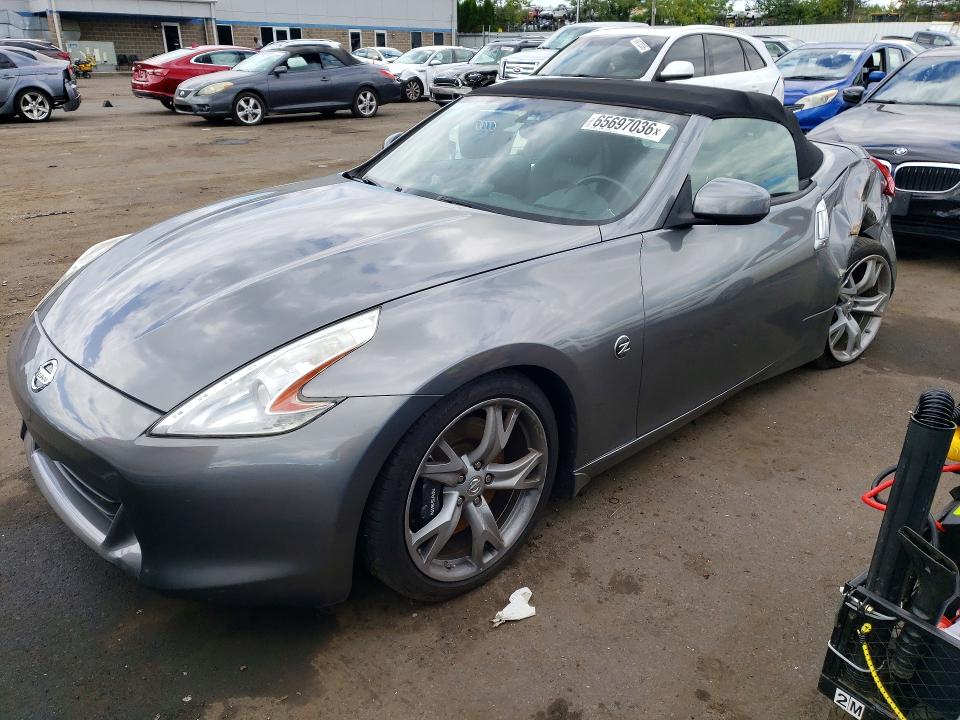 2012 NISSAN 370Z