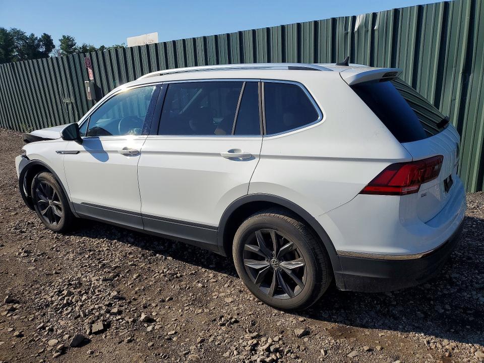 Photo 2 from auction – 2024 VOLKSWAGEN TIGUAN with VIN 3VVMB7AX2RM080204