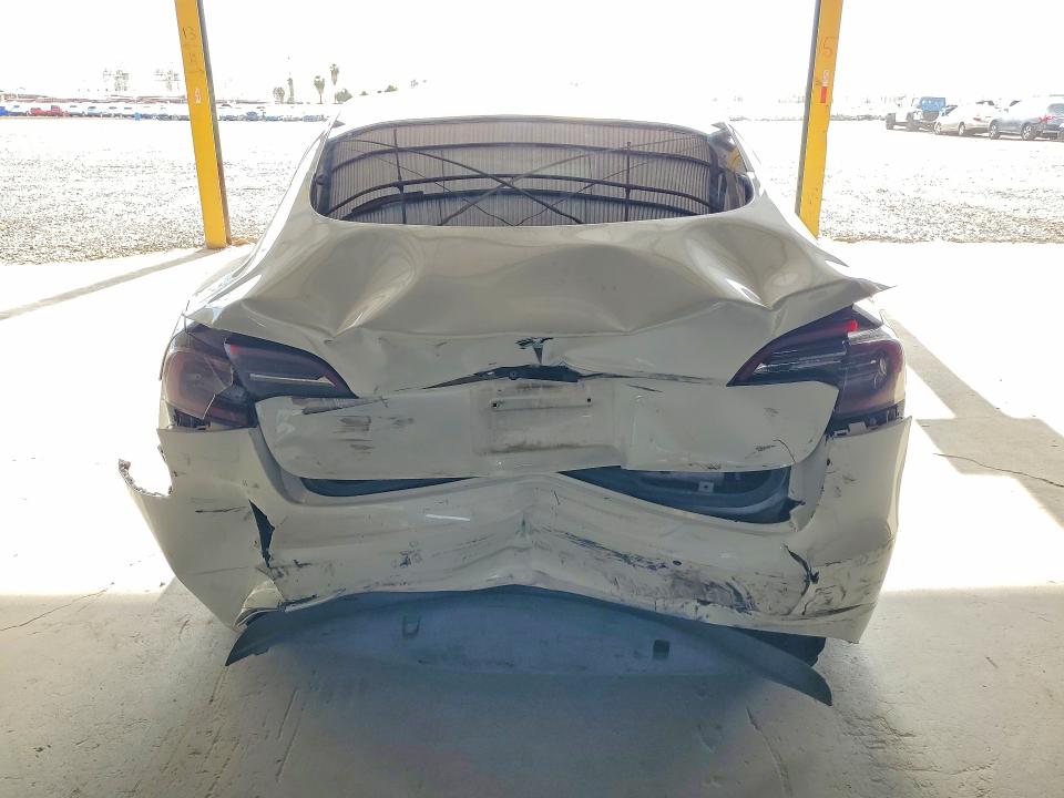 Photo 6 from auction – 2018 TESLA MODEL 3 with VIN 5YJ3E1EA2JF162611