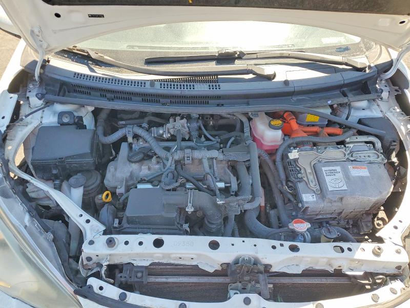 Photo 11 from auction – 2015 TOYOTA PRIUS C with VIN JTDKDTB30F1112791