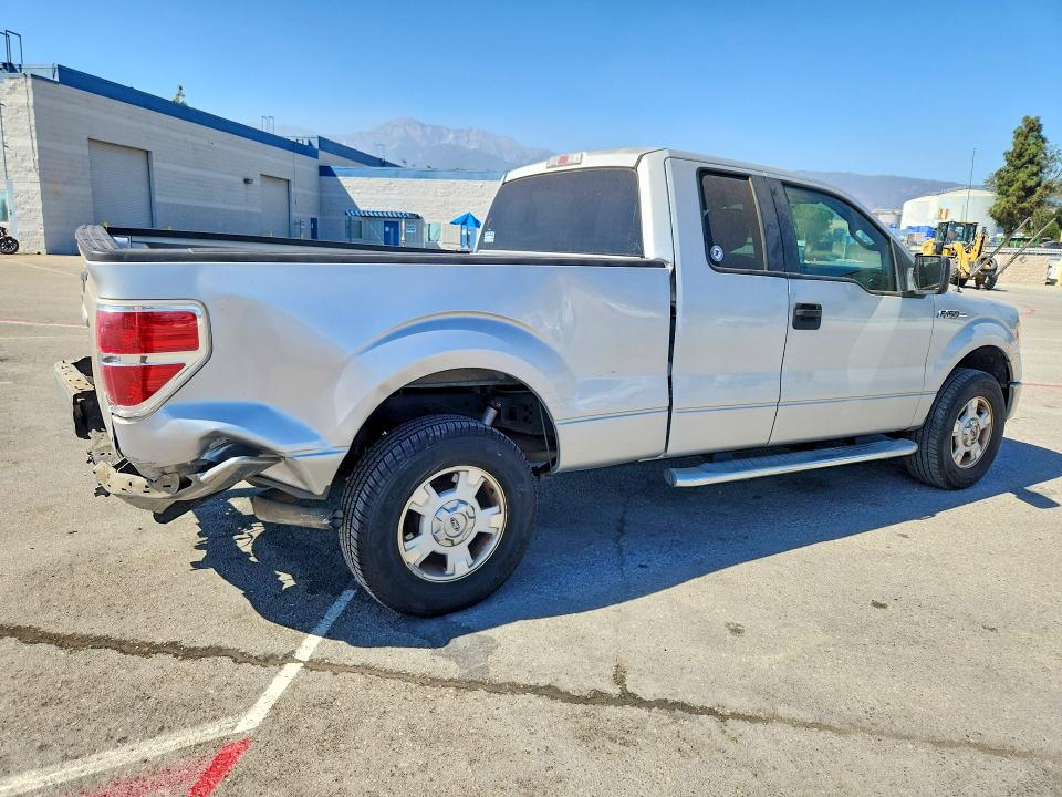 Photo 3 from auction – 2011 FORD F150 with VIN 1FTFX1CF3BKE09810