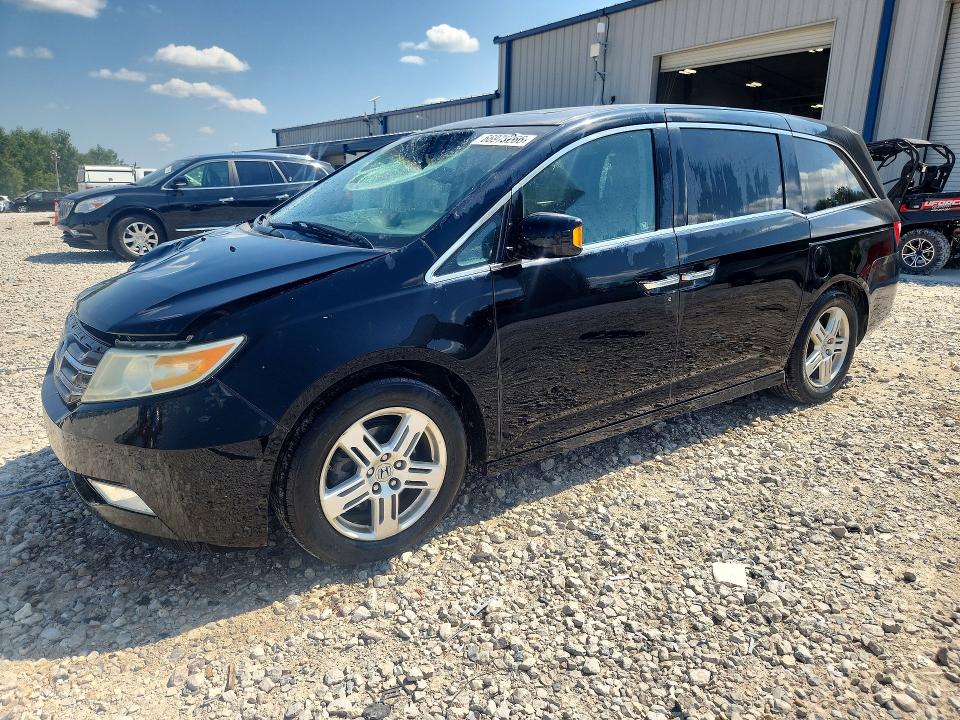 HONDA ODYSSEY 2011 with VIN 5FNRL5H95BB064506 - Photo from auction