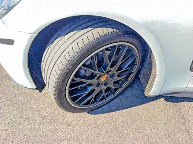 Photo 12 from auction – 2017 PORSCHE PANAMERA with VIN WP0AA2A71HL103883