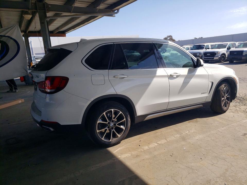 Photo 3 from auction – 2018 BMW X5 with VIN 5UXKR0C54J0X91476