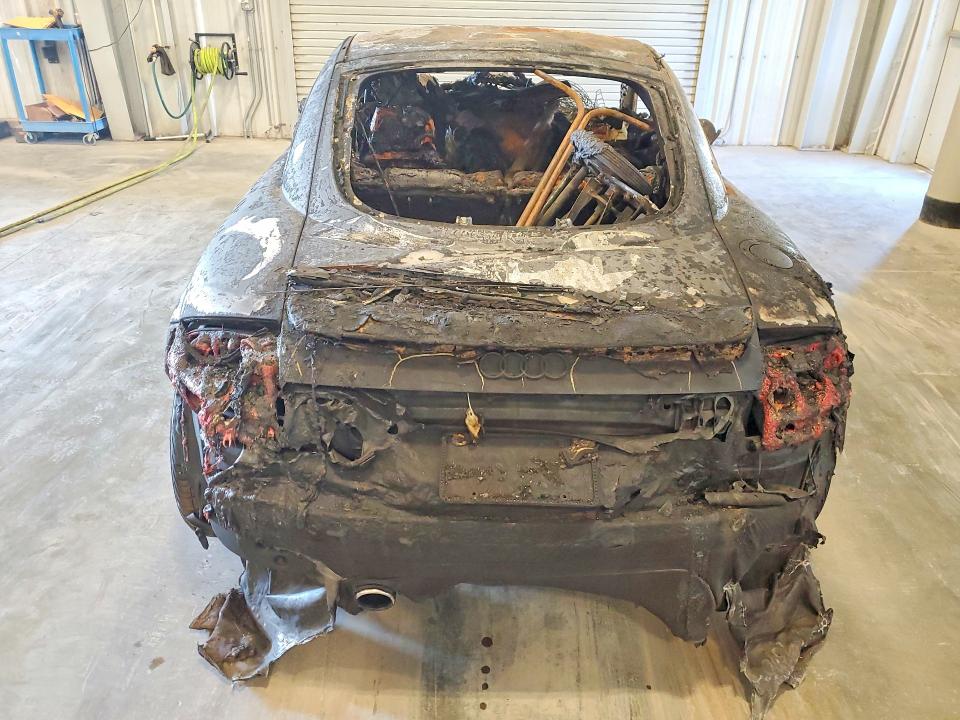 Zdjęcie 6 z aukcji – 2003 AUDI TT z VIN TRUSC28N031008860