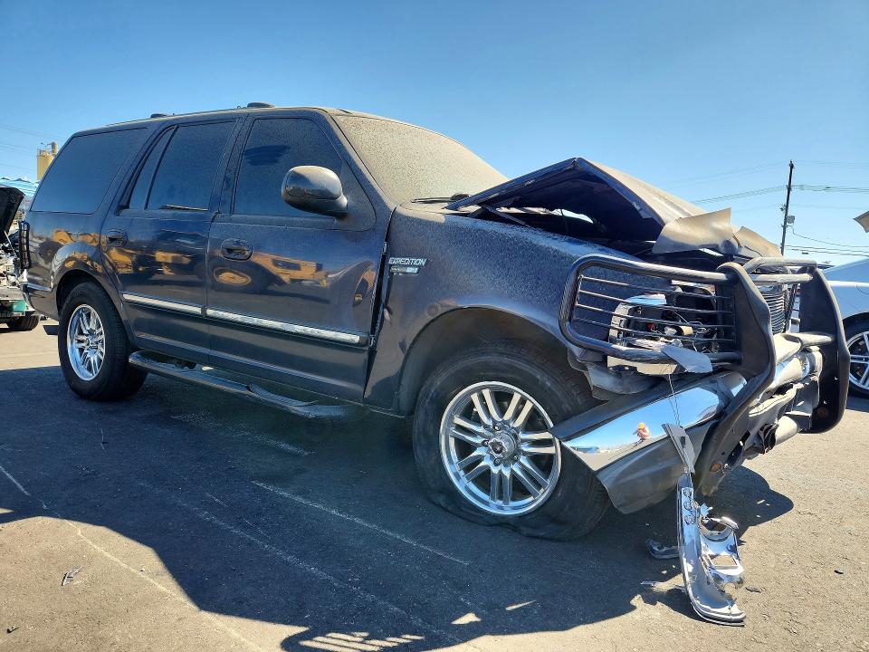 Photo 4 from auction – 2000 FORD EXPEDITION with VIN 1FMRU1567YLB14873