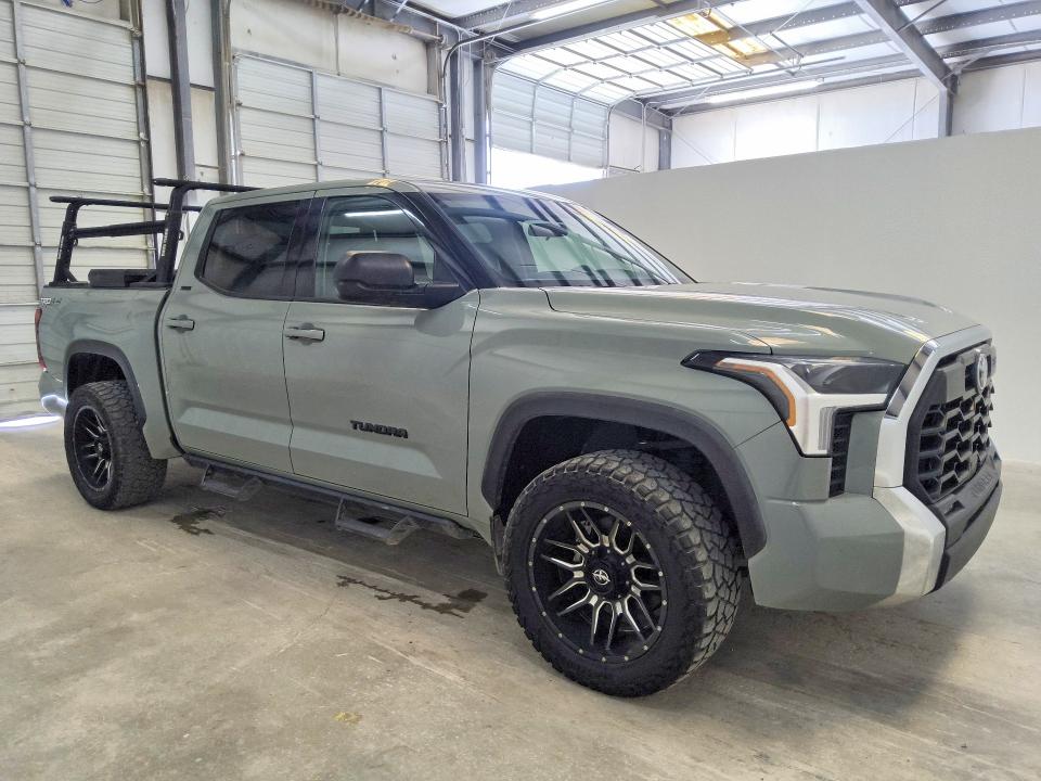 Photo 4 from auction – 2023 TOYOTA TUNDRA with VIN 5TFLA5DB4PX119447