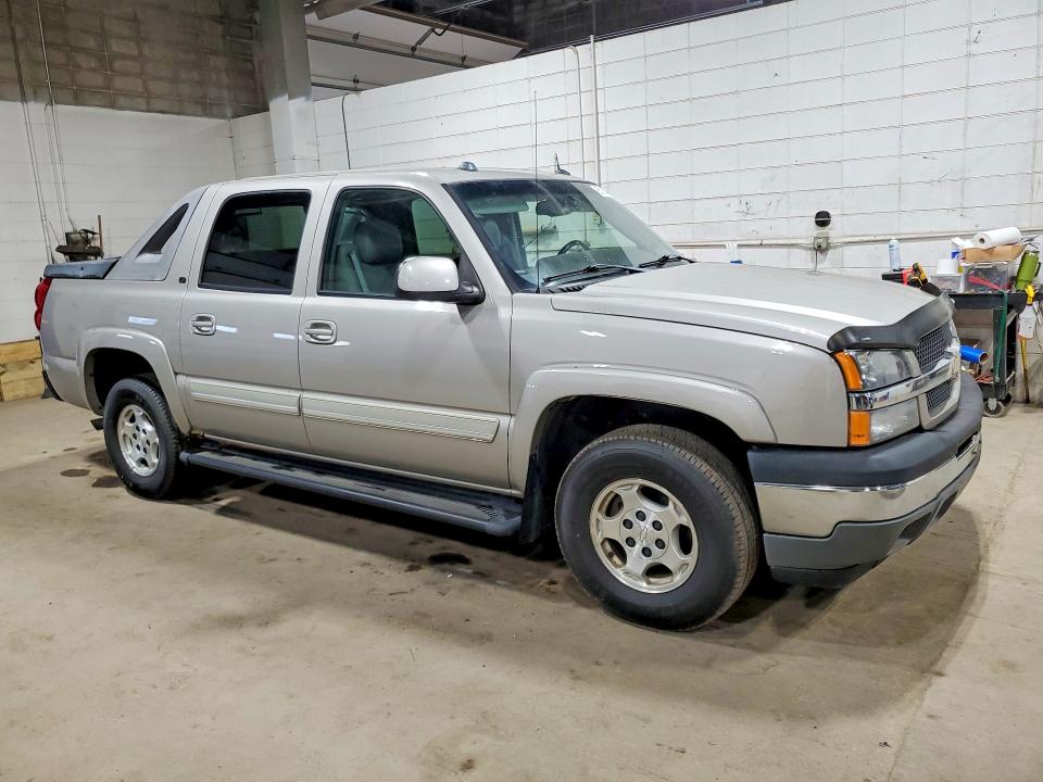 Photo 4 from auction – 2005 CHEVROLET AVALANCHE with VIN 3GNEK12Z55G233741
