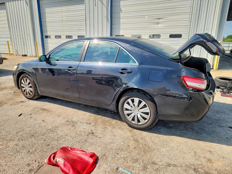 Снимка 2 от търг – 2011 TOYOTA CAMRY с VIN 4T1BF3EK1BU120903
