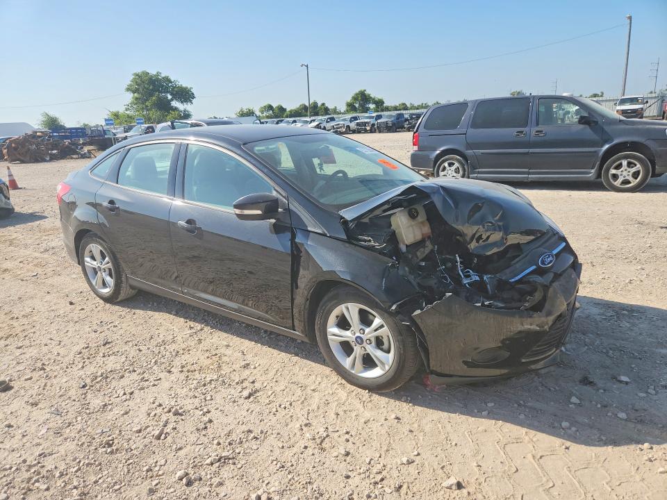 Photo 4 from auction – 2014 FORD FOCUS with VIN 1FADP3F2XEL412929