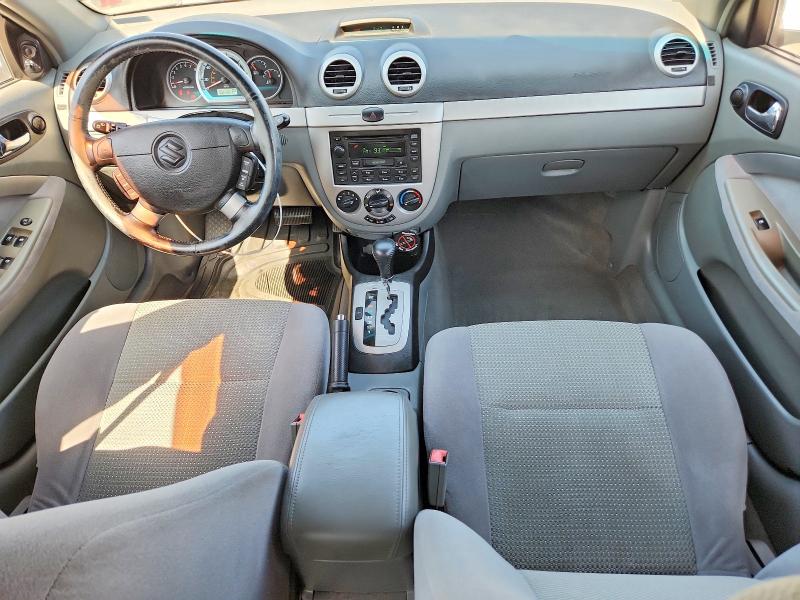 Photo 8 from auction – 2006 SUZUKI FORENZA with VIN KL5JJ86Z56K289014