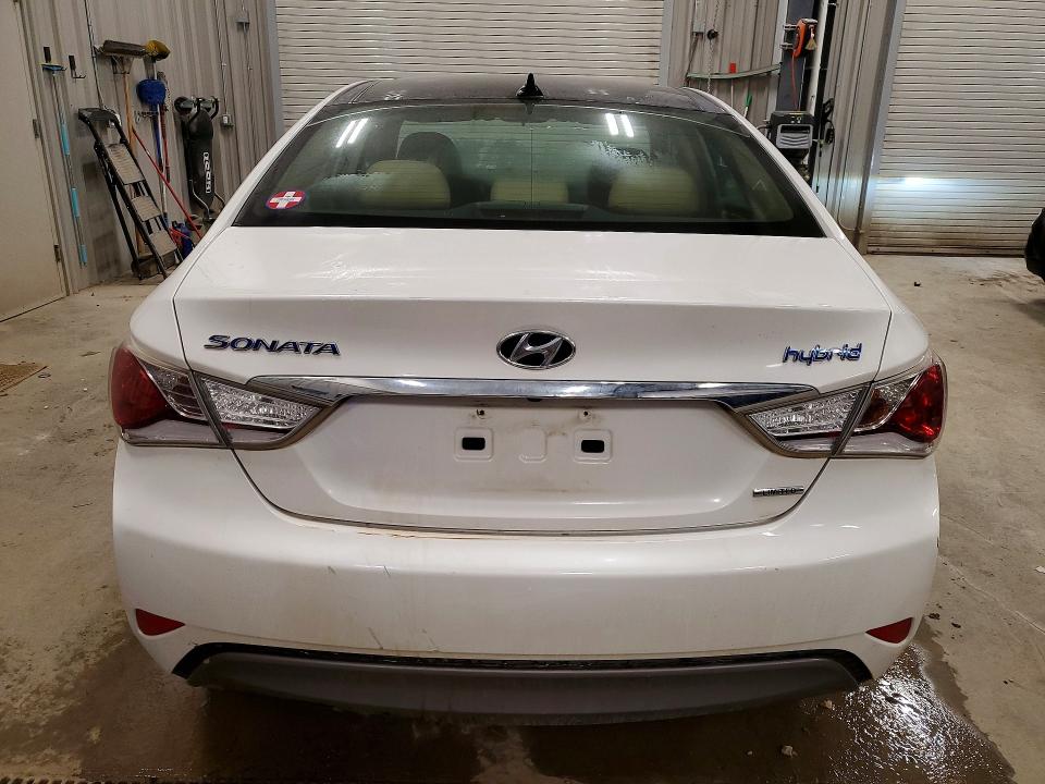 Photo 6 from auction – 2014 HYUNDAI SONATA with VIN KMHEC4A49EA102514