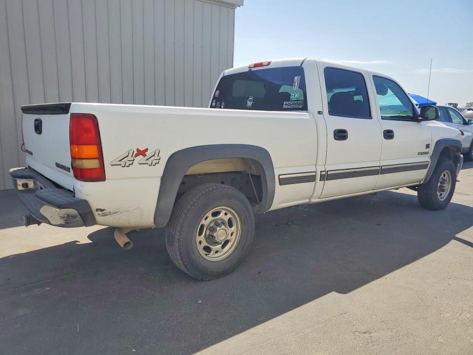 Photo 3 from auction – 2002 CHEVROLET SILVERADO with VIN 1GCGK13U92F215289