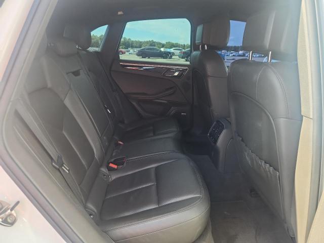 Photo 11 from auction – 2018 PORSCHE MACAN with VIN WP1AA2A59JLB23933