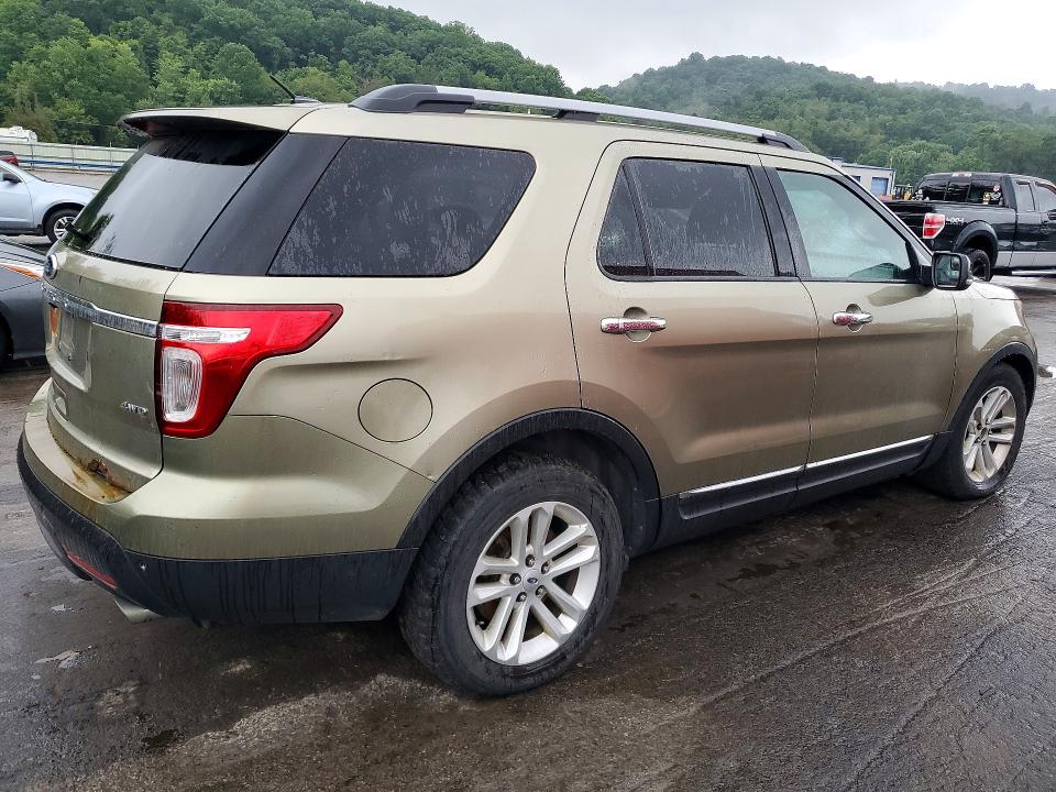 Photo 3 from auction – 2012 FORD EXPLORER with VIN 1FMHK8D81CGA92271