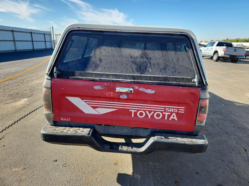 Photo 6 from auction – 1992 TOYOTA PICKUP with VIN 4TARN81A8NZ011406