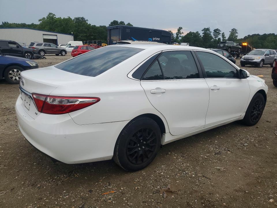 Photo 3 from auction – 2016 TOYOTA CAMRY with VIN 4T1BF1FK4GU141643