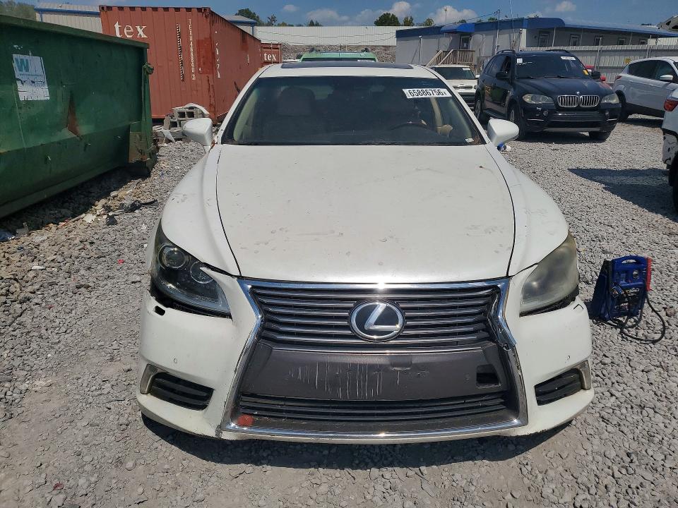 Photo 5 from auction – 2013 LEXUS LS with VIN JTHCL5EF1D5016746