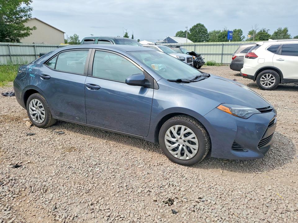 Photo 4 from auction – 2018 TOYOTA COROLLA with VIN 2T1BURHE4JC087636