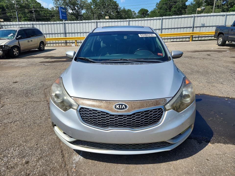Photo 5 from auction – 2015 KIA FORTE with VIN KNAFZ4A81F5380115