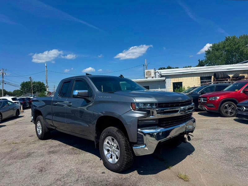 CHEVROLET SILVERADO 2019 with VIN 1GCRYDED5KZ251940 - Photo from auction