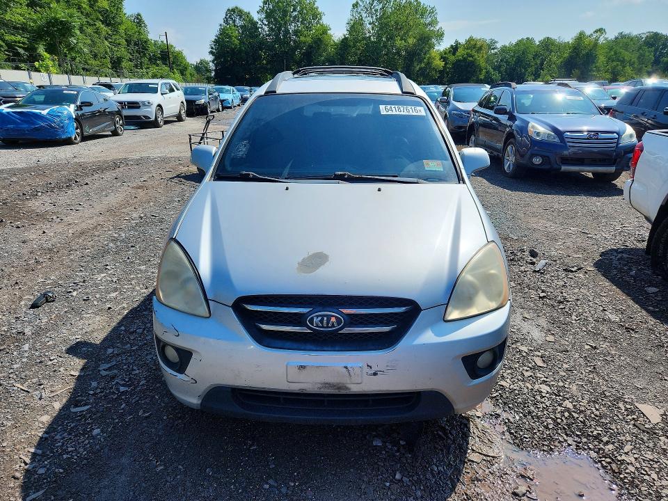 Photo 5 from auction – 2008 KIA RONDO with VIN KNAFG526X87194038