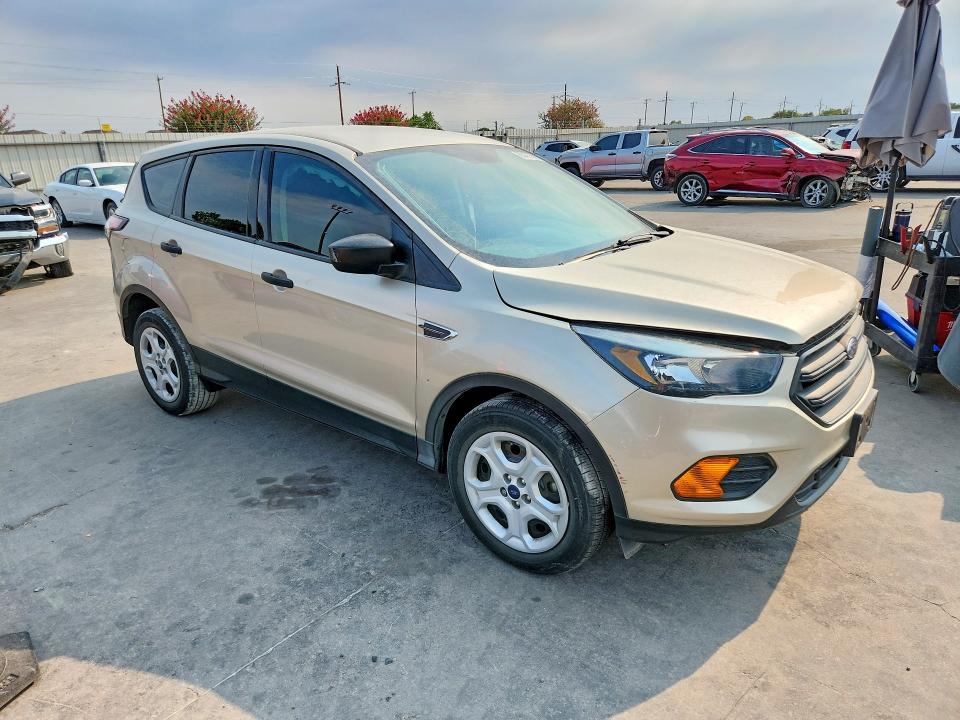 Photo 4 from auction – 2018 FORD ESCAPE with VIN 1FMCU0F70JUA96837