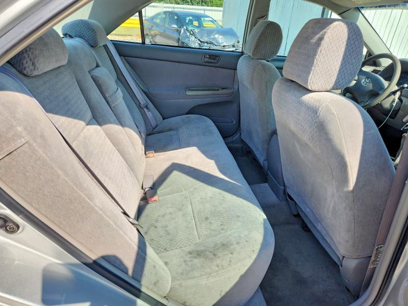 Photo 10 from auction – 2002 TOYOTA CAMRY with VIN 4T1BE32K52U050765
