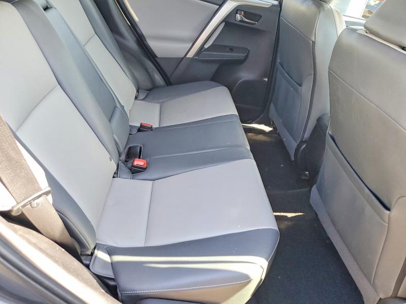Photo 11 from auction – 2014 TOYOTA RAV4 with VIN 2T3DFREV0EW136348