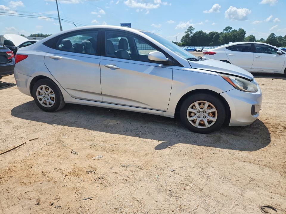 Zdjęcie 4 z aukcji – 2012 HYUNDAI ACCENT z VIN KMHCT4AE5CU202945