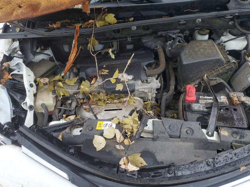 Photo 11 from auction – 2016 TOYOTA RAV4 with VIN JTMZFREV9GJ099565