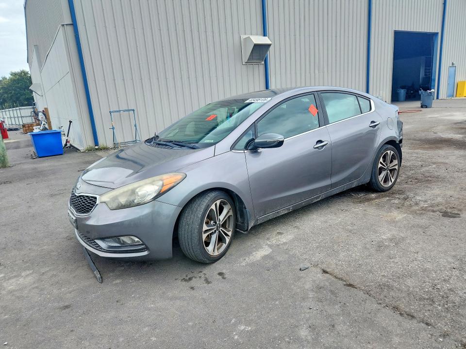 KIA FORTE 2015 with VIN KNAFX4A88F5318412 - Photo from auction