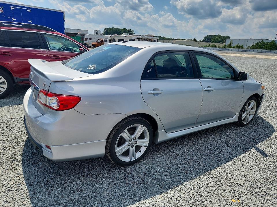 Photo 3 from auction – 2013 TOYOTA COROLLA with VIN 2T1BU4EE5DC953128