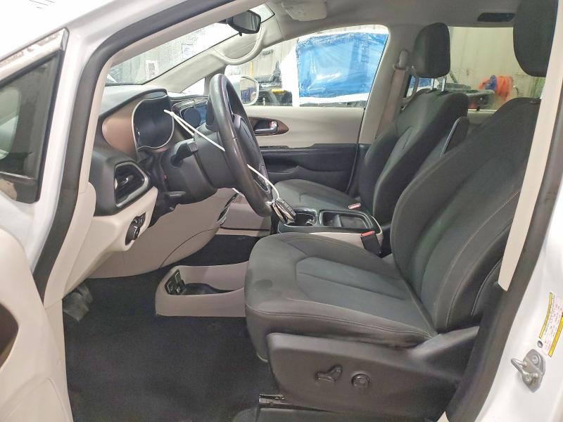 Photo 7 from auction – 2018 CHRYSLER PACIFICA with VIN 2C4RC1FG1JR183120