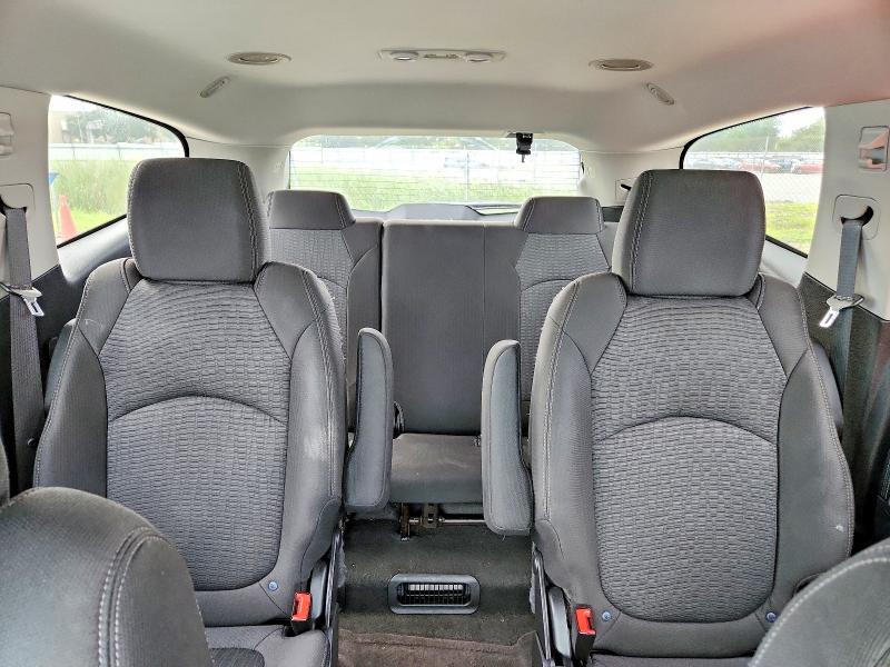 Photo 10 from auction – 2016 CHEVROLET TRAVERSE with VIN 1GNKRHKDXGJ124477