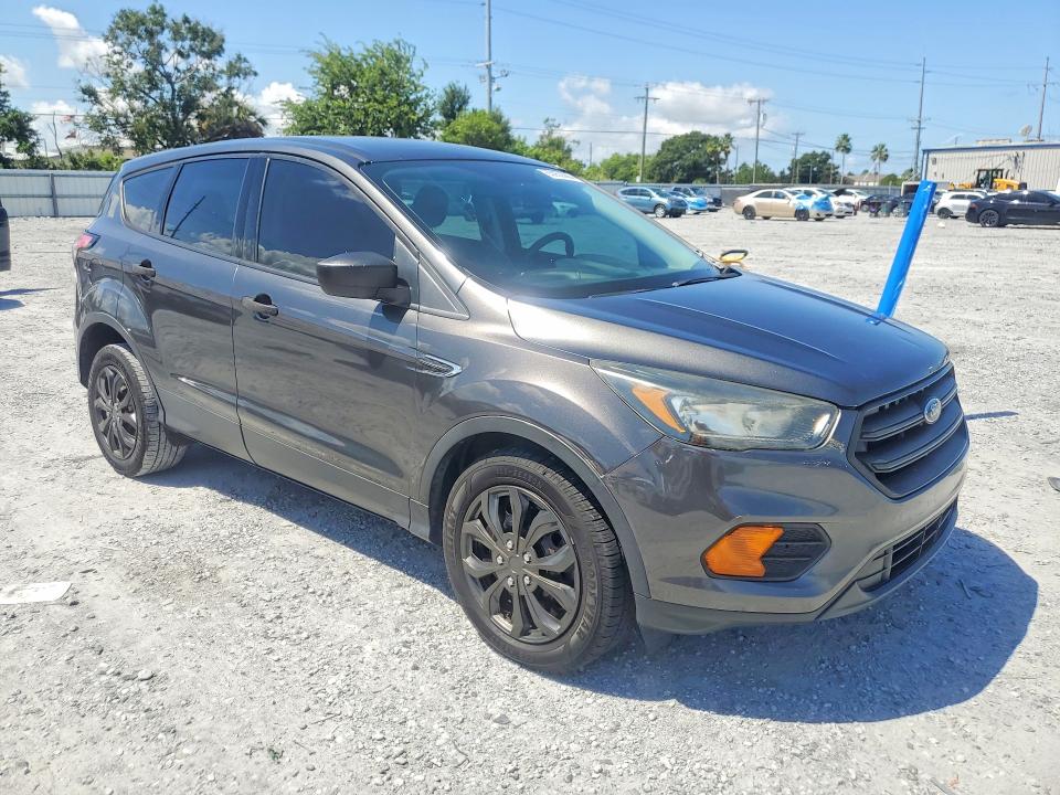 Photo 4 from auction – 2018 FORD ESCAPE with VIN 1FMCU0F71JUB20563