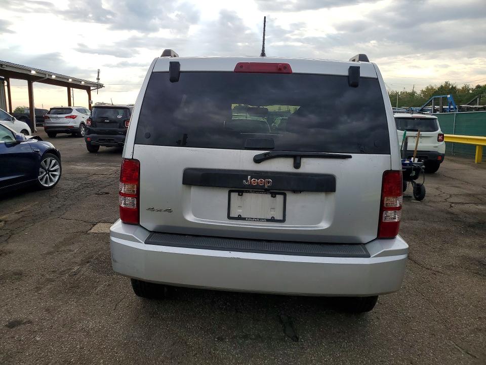 Photo 6 from auction – 2012 JEEP LIBERTY with VIN 1C4PJMAK0CW123821