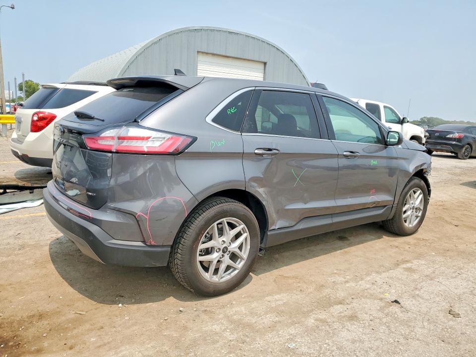 صورة رقم 3 من المزاد - 2024 FORD EDGE مع VIN 2FMPK4J92RBA93771
