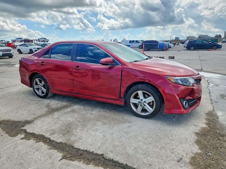 Photo 4 from auction – 2012 TOYOTA CAMRY with VIN 4T1BF1FK6CU544422