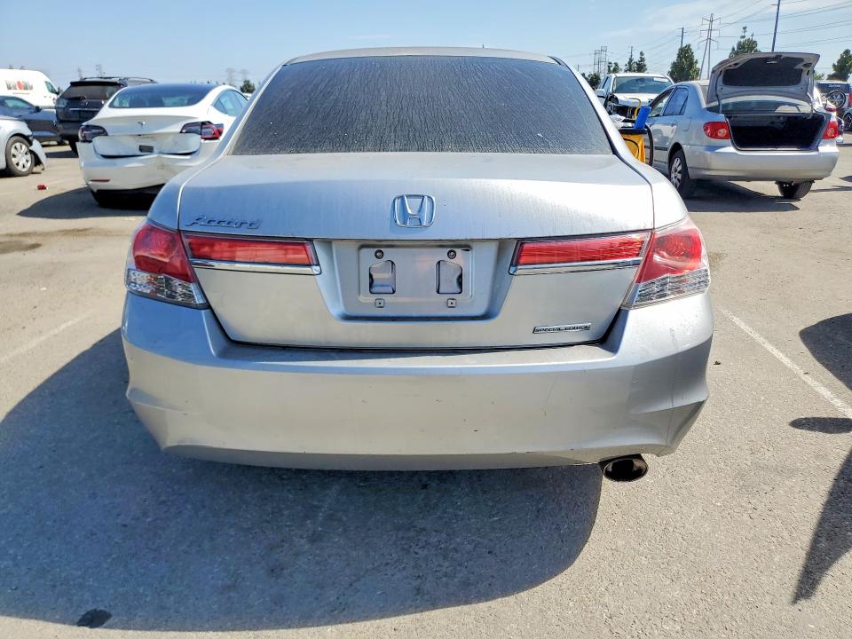 Photo 6 from auction – 2011 HONDA ACCORD with VIN 1HGCP2F69BA026854