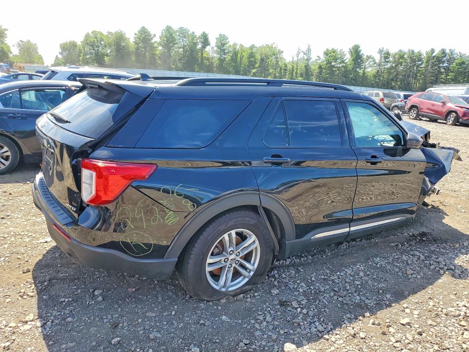 Photo 3 from auction – 2021 FORD EXPLORER with VIN 1FMSK8DH3MGC22798